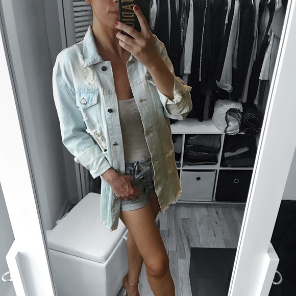 LAST 1✨Light Wash Destroyed Denim Longline Jacket - Picture 2 of 6